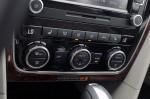 Volkswagen Passat 2.5L SEL Premium 2012 года